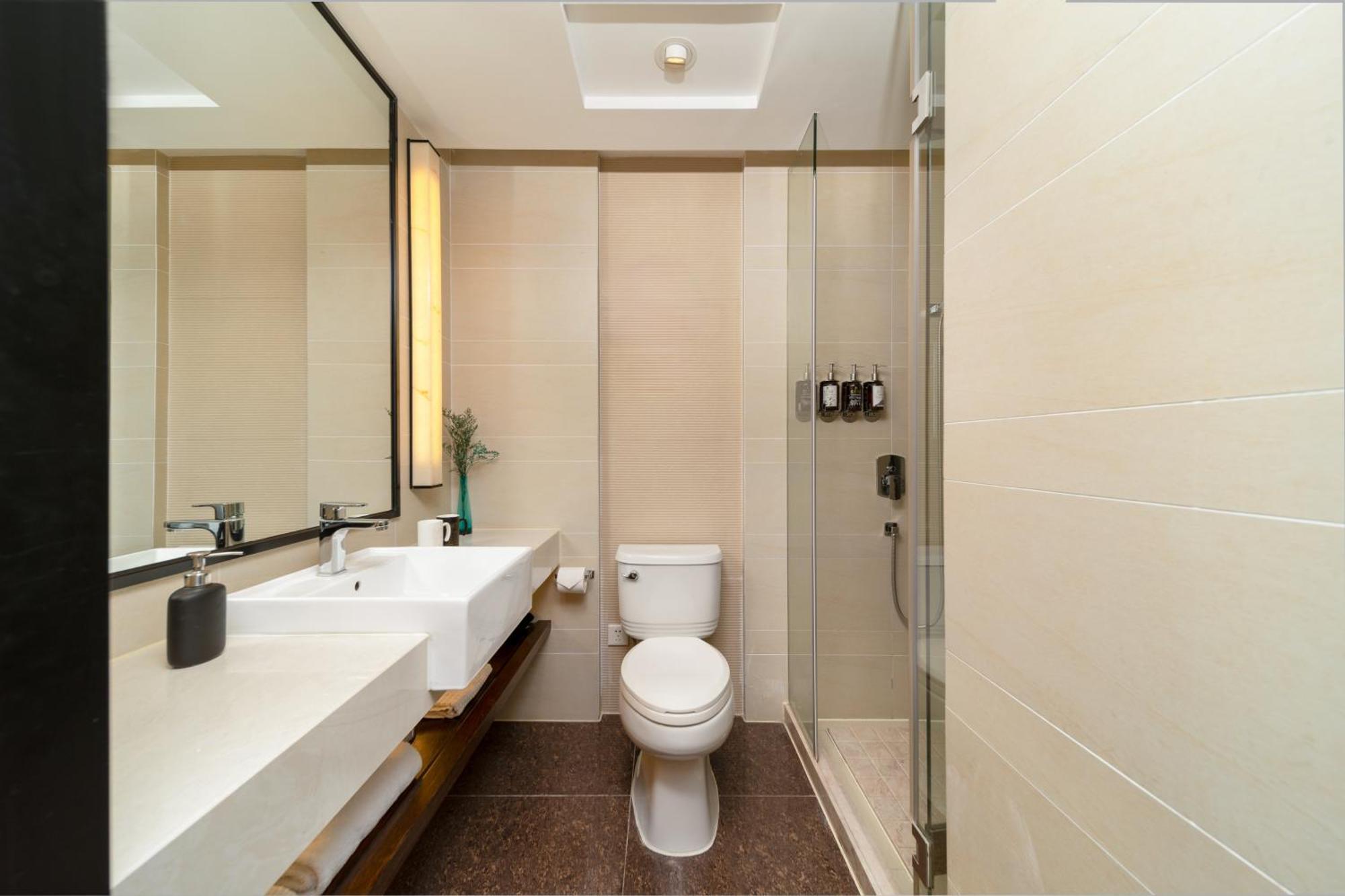 Ssaw Boutique South Xuhui Riyueguang Hotel 4*